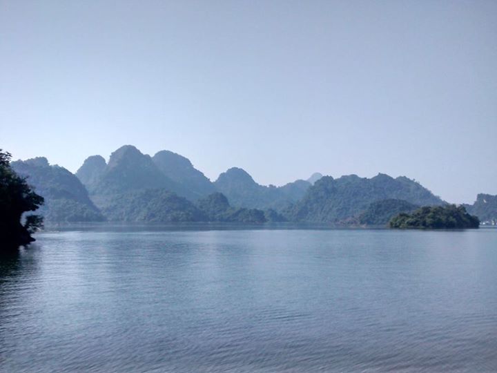 Hồ Hòa Bình